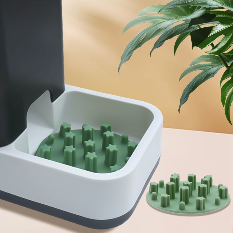 Pet Automatic Feeder Specific Slow-Feeding Mat Made From Food-Grade Silicone